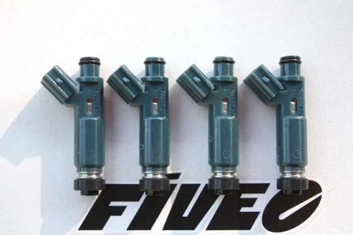 Denso 450cc Fuel Injectors for Toyota 1ZZ, 2ZZ, 1NZ, 2AZ, Scion, Lotus and more.