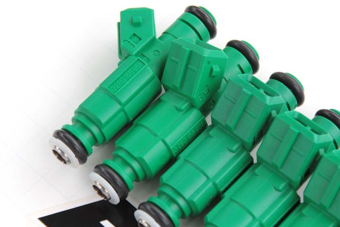 New Genuine Bosch 42lb, 450cc, 0280155968, Green Giant Fuel Injectors